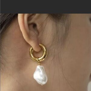 Fashion Jewelry Pierced Faux Pearl Earrings